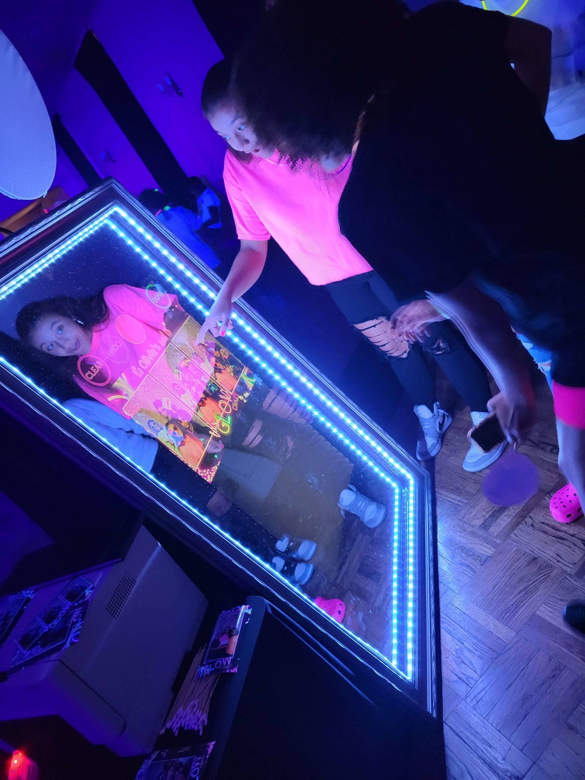 Basic Mirror Photo Booth Glow Party