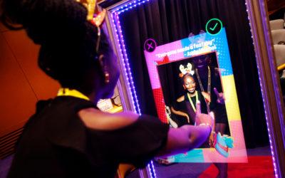 The magical mirror photo booth has 10 incredible features!